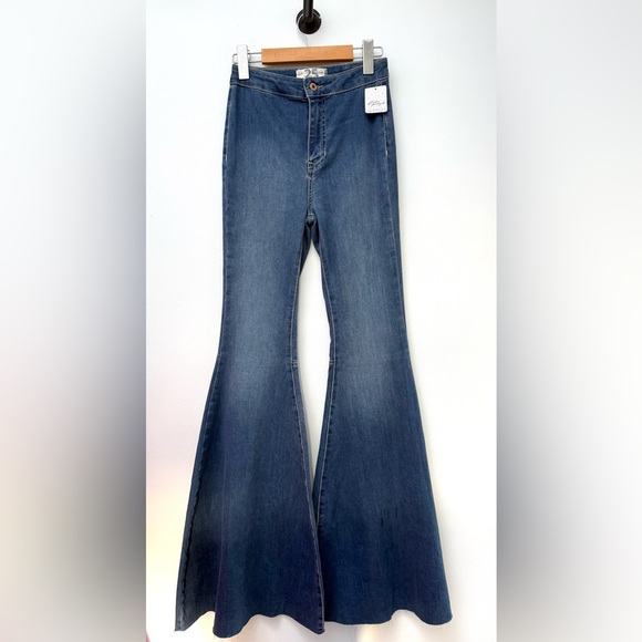 NWT Free People We The Free Just Float On Flare Denim Bell Bottom Jeans 25 - Picture 9 of 16